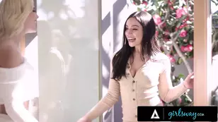 Realidade show with April Olsen and Emma Hix in the hottest hardcore scenes