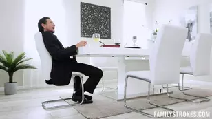 Harley King's family member has a spicy relationship with the blonde teen