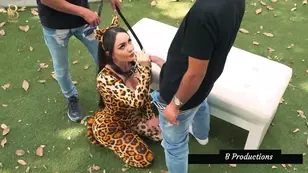 Mommy'slsa is giving a hot lesson that's for sure