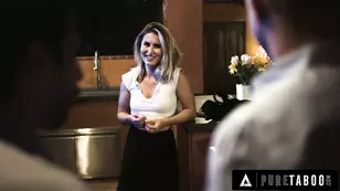 The step daughter x fucks quickly gets on her knees and proves her talent