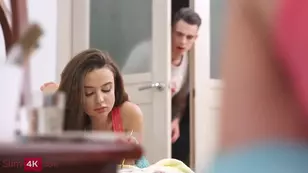 A bearded guy has sex with a girl with no shame BeMyFantasy