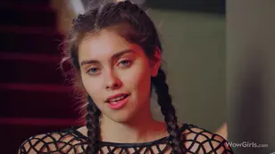 Lucky guy enjoyed solo action with skinny Alissa Foxy in p