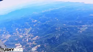 The young and very hot Little Dragon is looking for a new sensation in scenic action