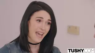 A student tempted a friend of her stepdad with toys