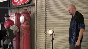 A sexy girl named Jordan shows her real beauty in public demonstrating her curves