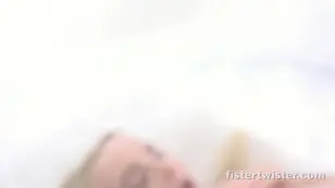 Antonia Sainz and Amy Pink in hardcore action p